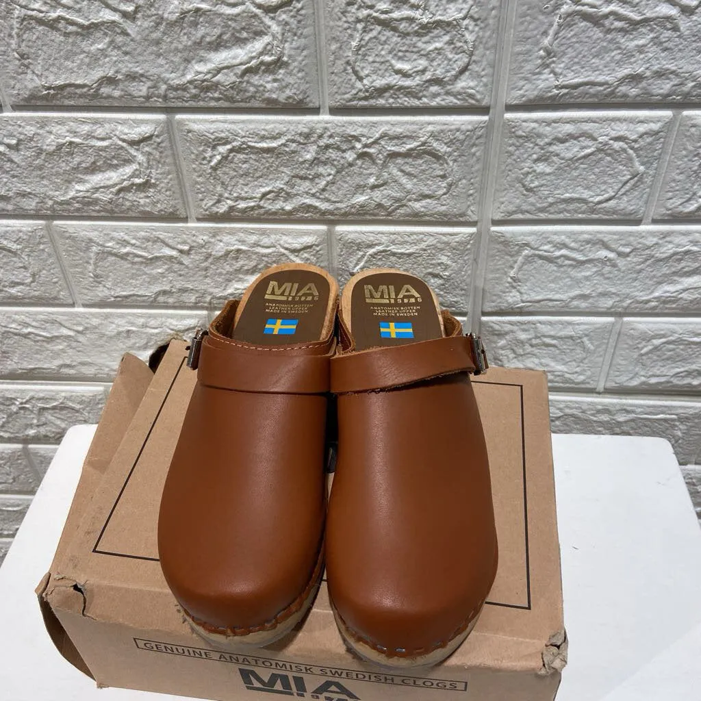 Alma Luggage Leather Buckle Clogs NIB