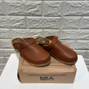 Alma Luggage Leather Buckle Clogs NIB