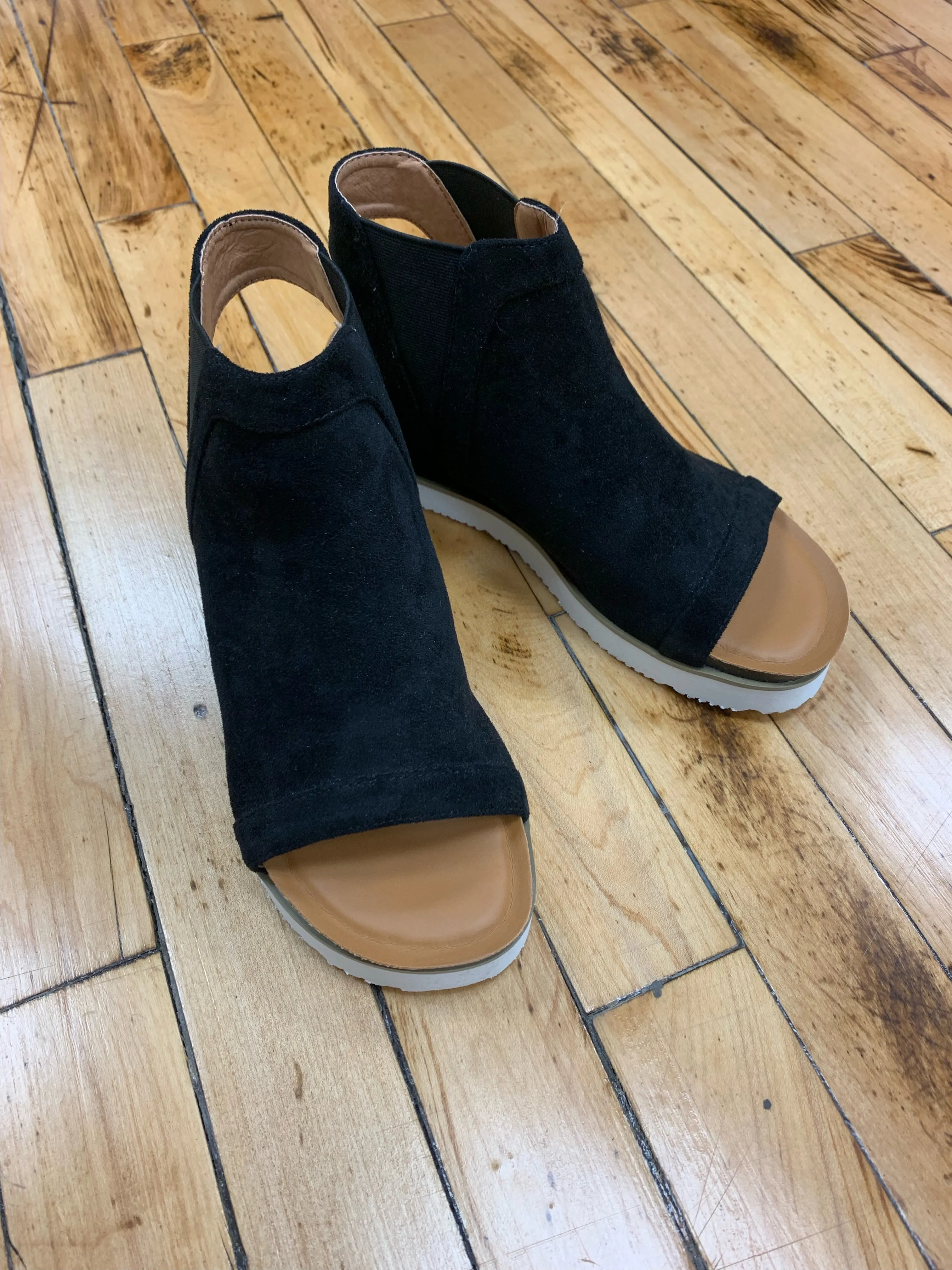Easy Living Corkys - Black