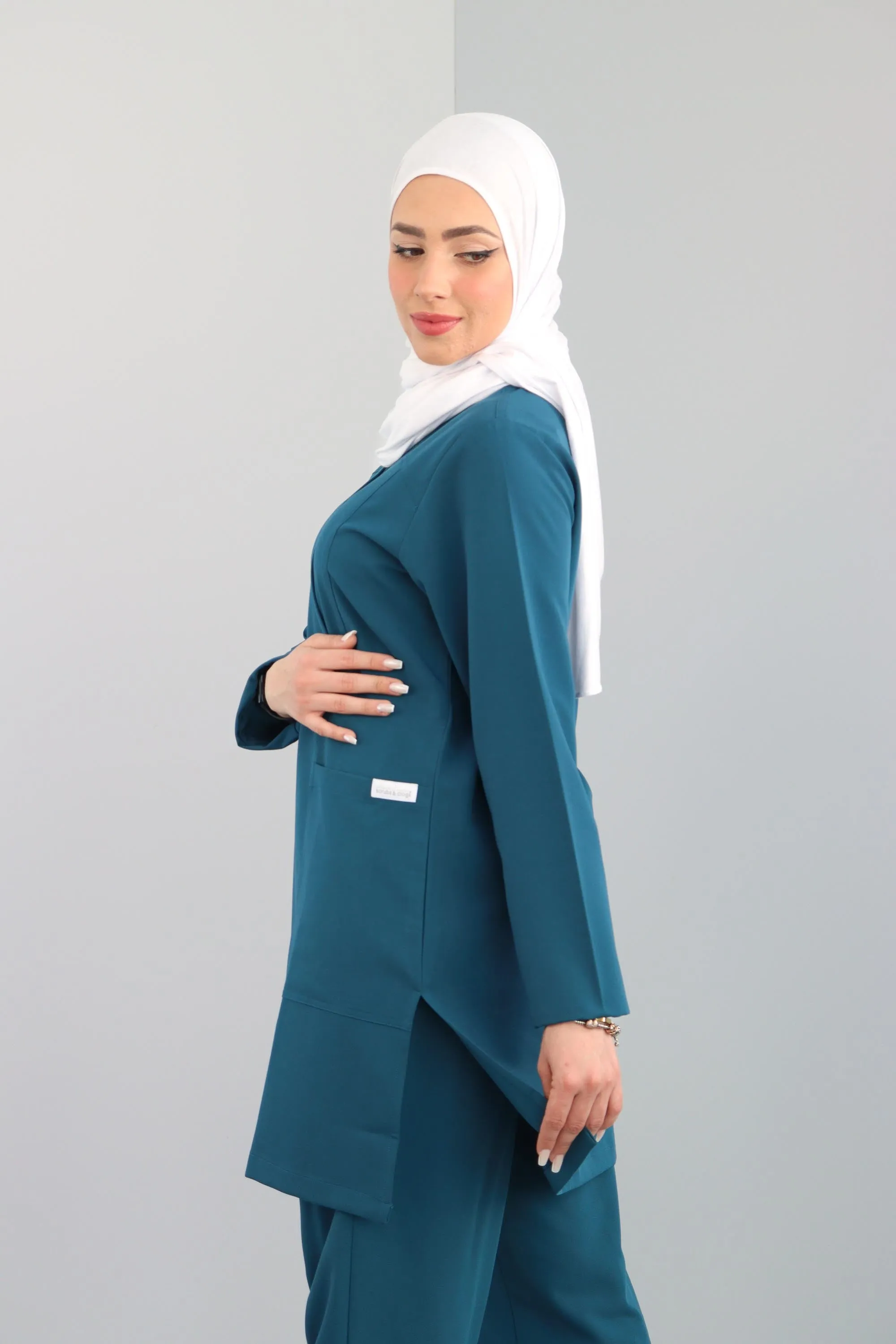Hiba Women's Long Sleeve Scrub Set - Blue Family