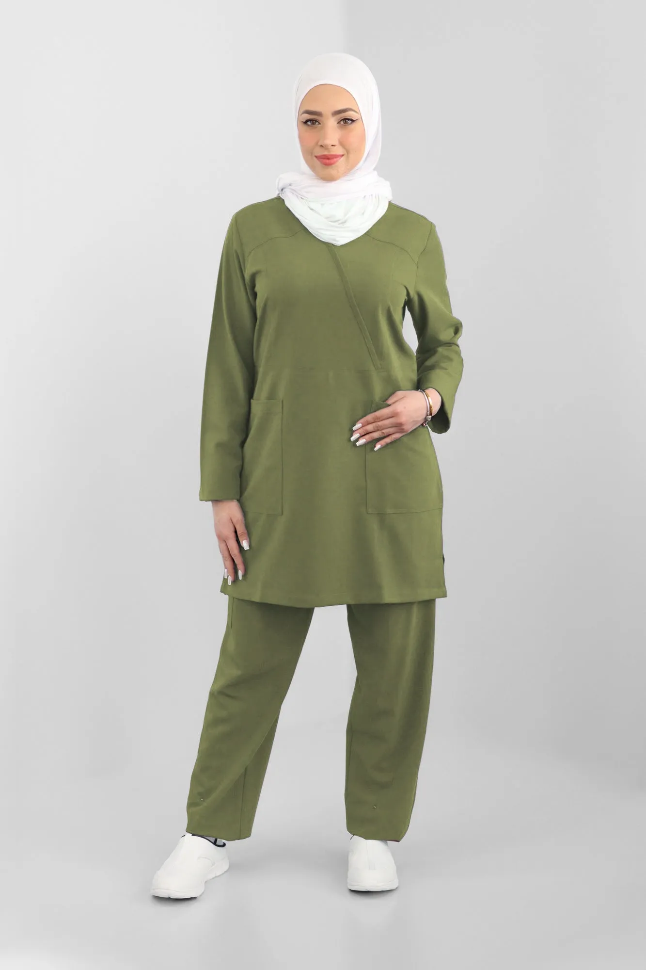 Hiba Women's Long Sleeve Scrub Set
