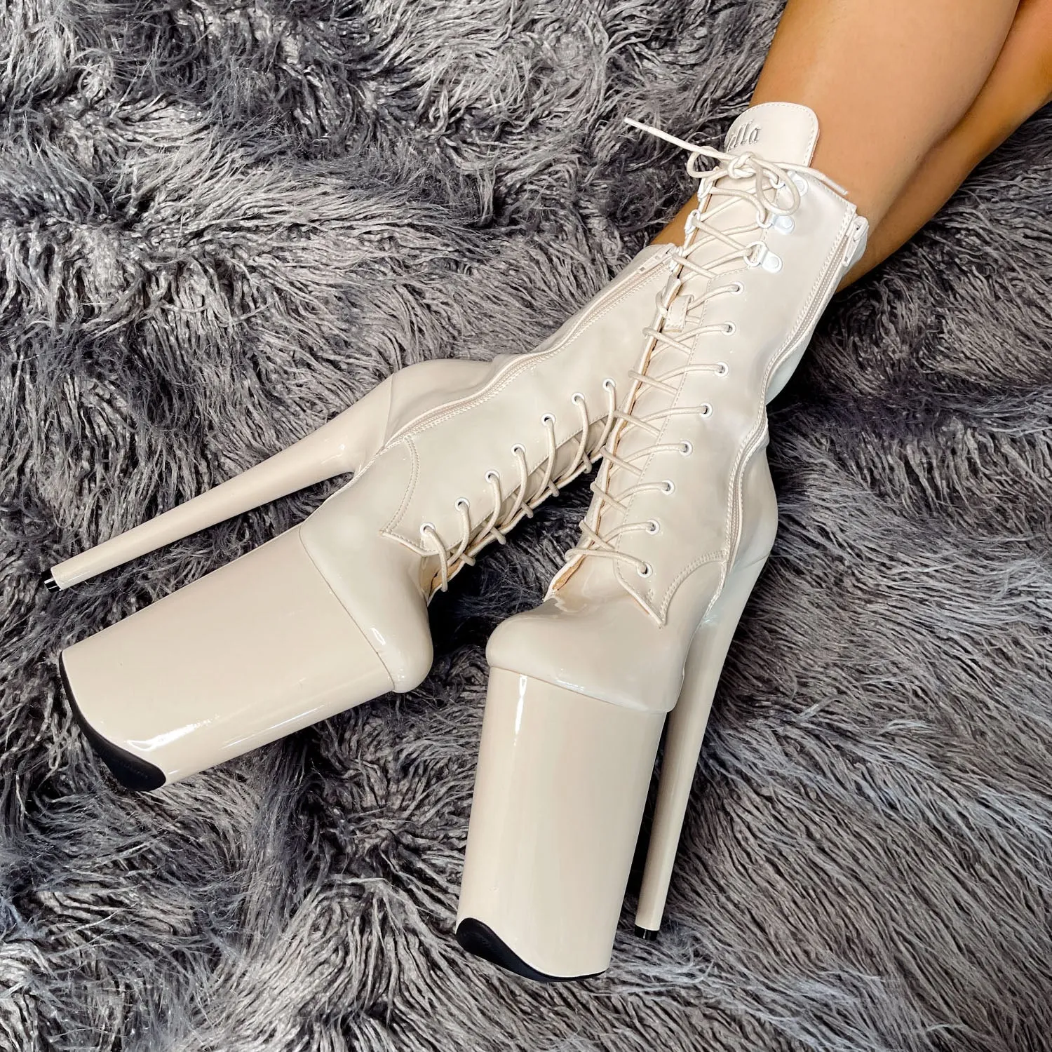 LipKit Boot - No Angel - 9 INCH