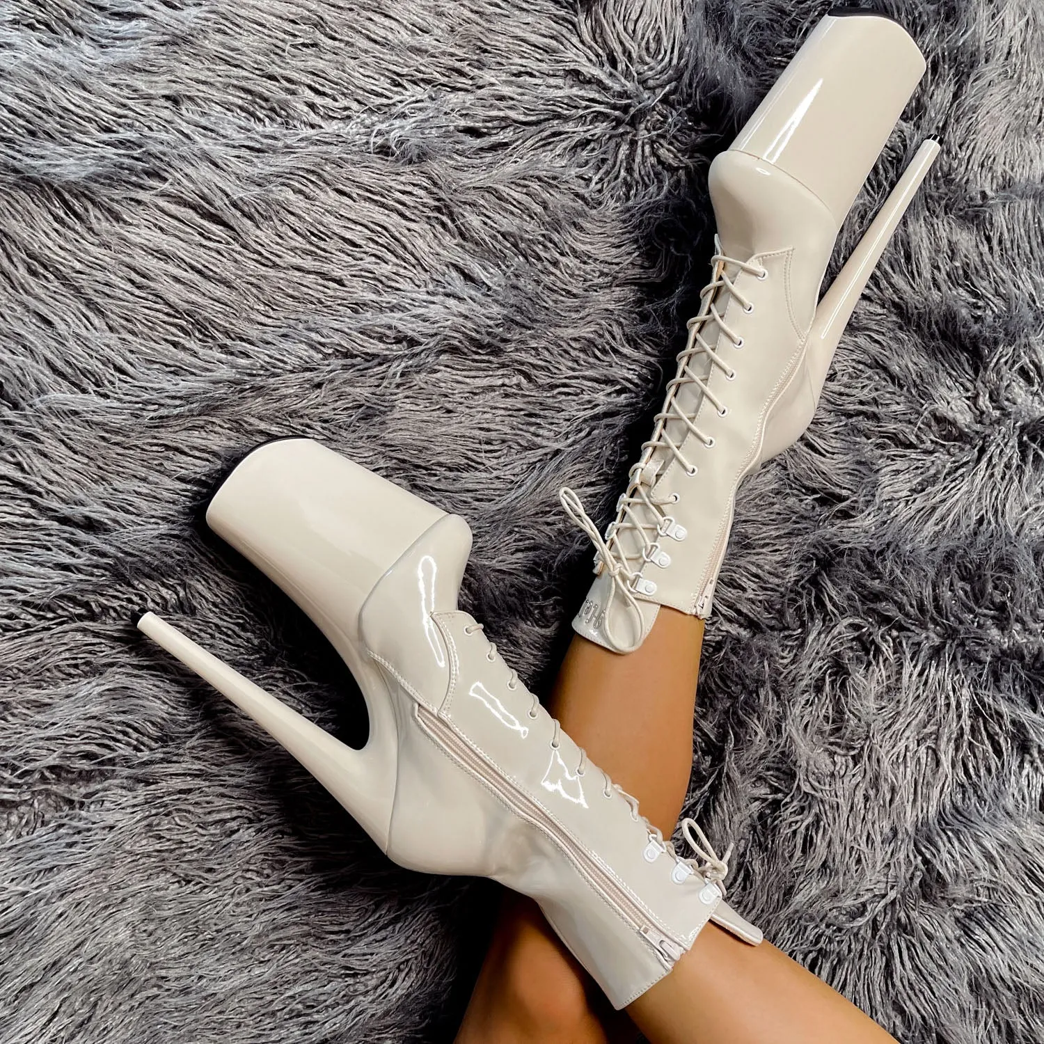 LipKit Boot - No Angel - 9 INCH