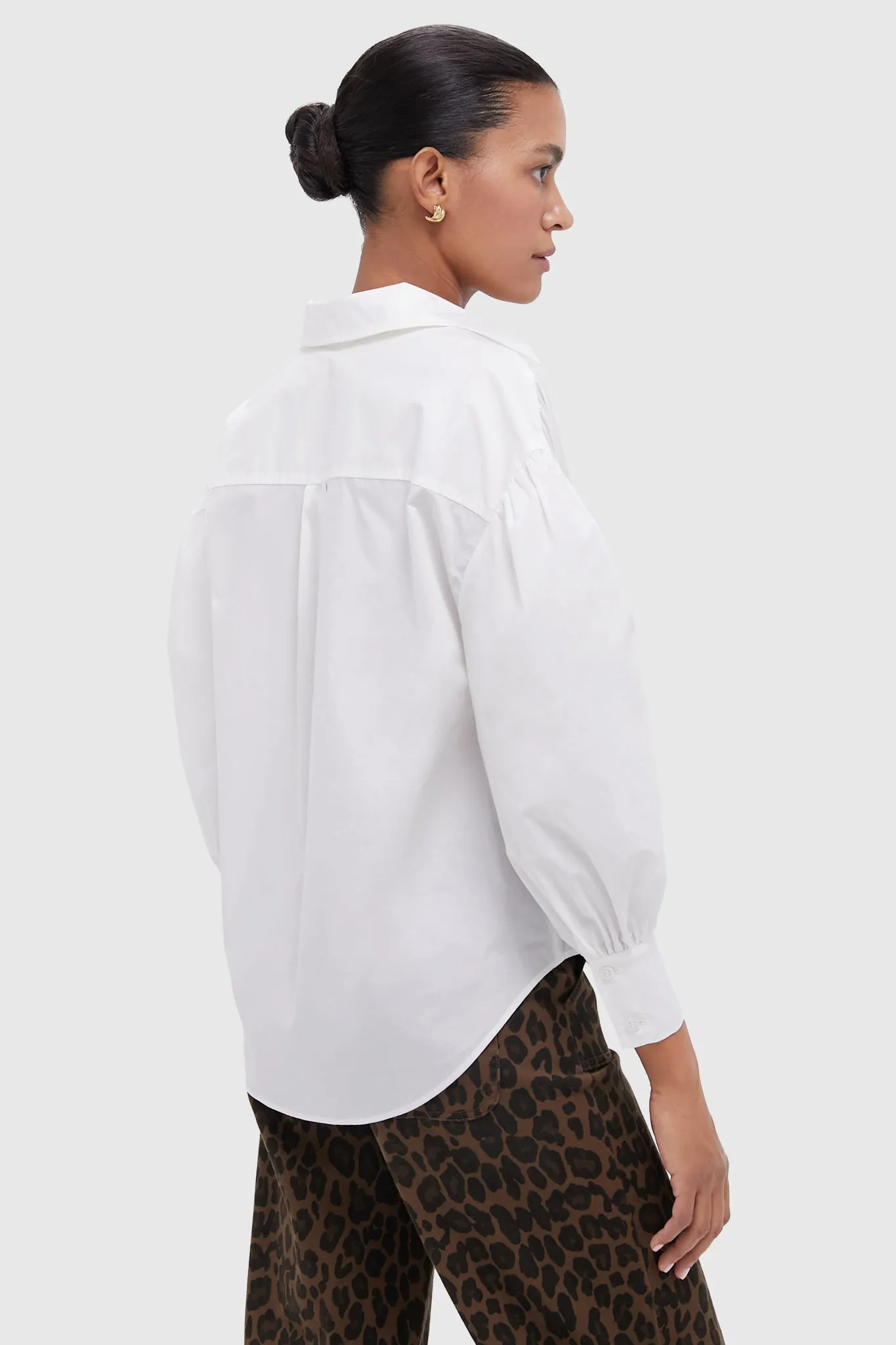 White Scalloped Ballon Sleeve Leanne Blouse